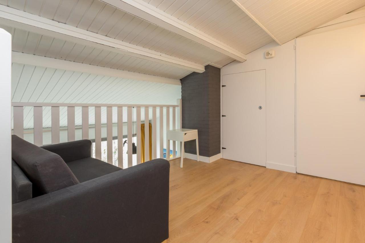 Welcome In - Lepelblad 7,